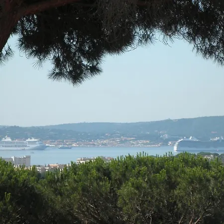 Maison Bleue *